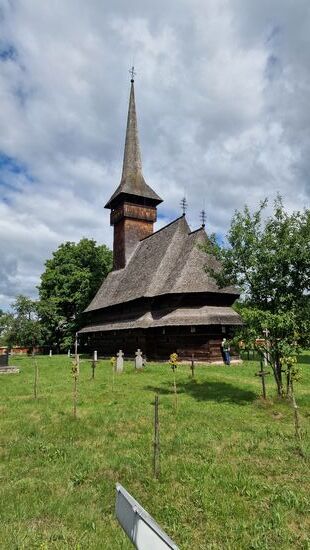Holzkirche in Dagomiresti