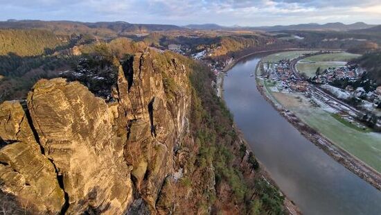 Blick hinunter nach Rathen