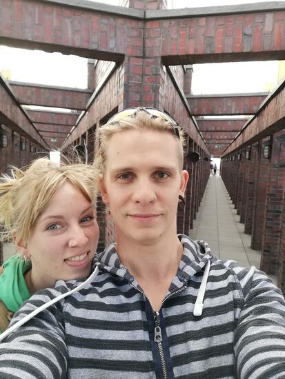 Keine optische Täuschung, auch wenn man es denken könnte. Ich dachte es auch am Anfang, aber nein es ist wahr, wir sind wirklich so schön... mööp.