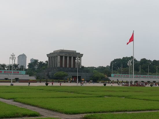 Ho Chi Minhs bescheidenes Grab