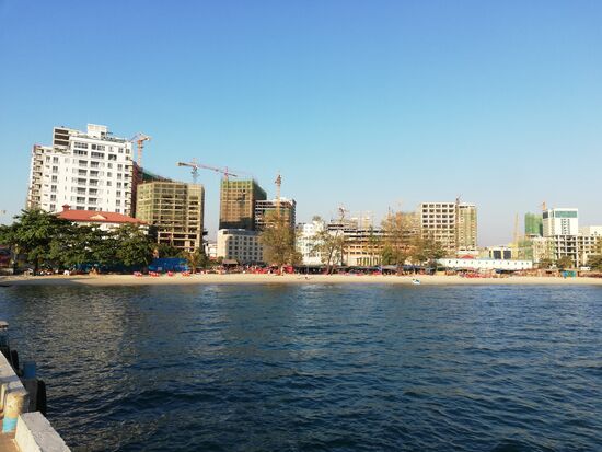 Man denke sich links noch einmal die zehnfache Menge an Rohbauten hinzu.