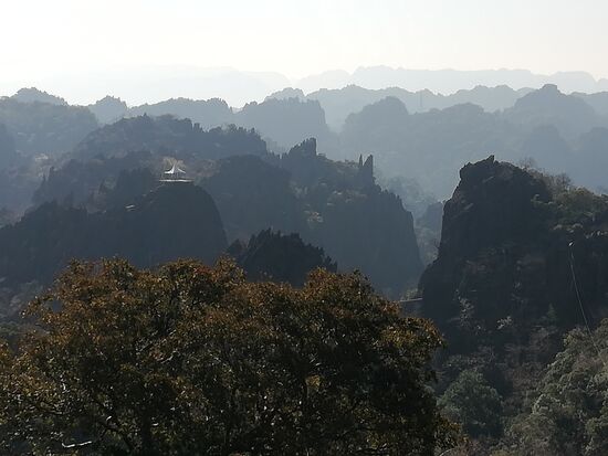 Letzte Action auf dem Loop: Ziplinen in dieser unfassbaren Landschaft.