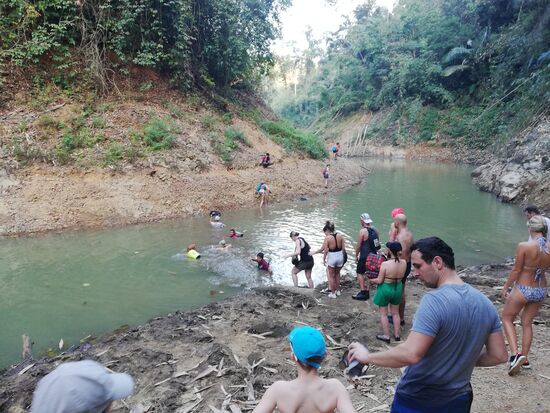 Und durch Schlammwasser