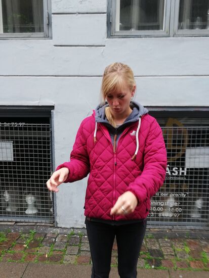 Rieke spielt das Theremin