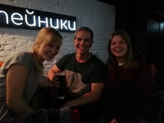 Kneipentour mit Yana!