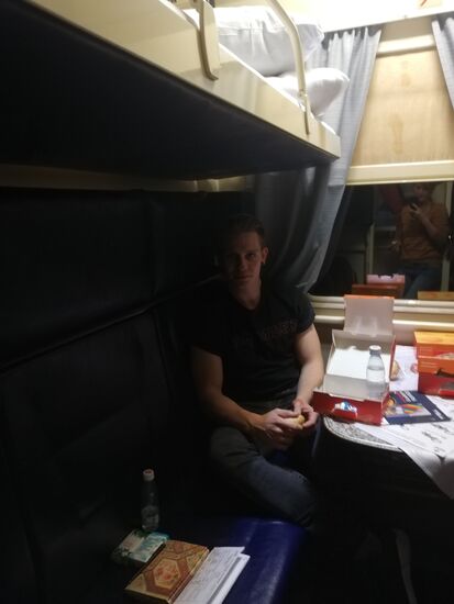Unsere erste Nacht im Zug war in Ordnung zum Eingewöhnen, aber leider sehr warm.