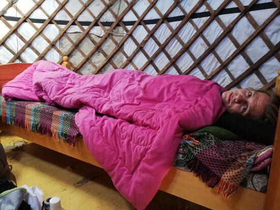 Morgens ist es schon ganz schön kalt in der Jurte...