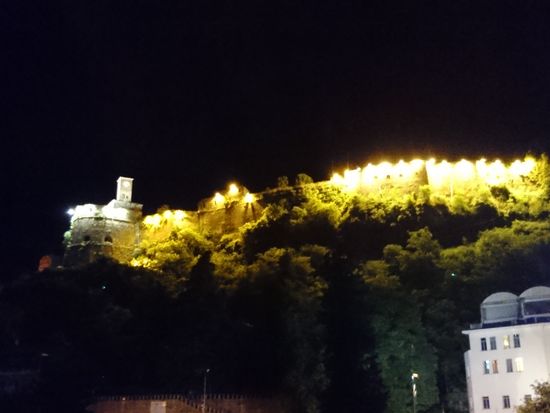 die Burg bei Nacht