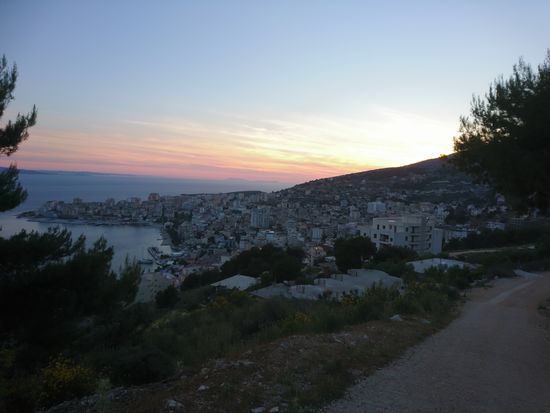 Und nochmal ein Blick beim Abstieg über Saranda