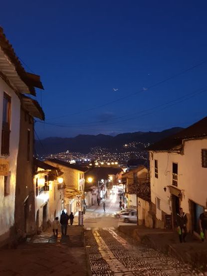 Überall sind hübsche, kleine Gassen mit Kopfsteinpflaster.