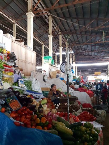 Auf Märkten gibt es doch weltweit immer noch die leckersten Lebensmittel. Auch zu Hause möchte ich demnächst versuchen, öfter auf dem Markt einkaufen.