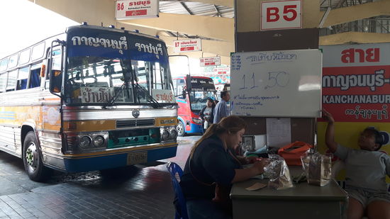 Busbahnhof Kanchanaburi.