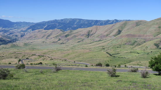 old HWY 95 - xrechts die neue HWY 95