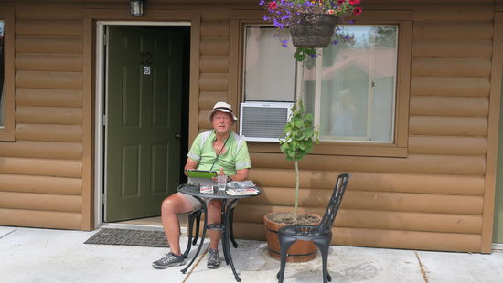 West Yellowstone; Hardleys Motel - day off