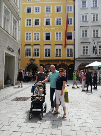 Besuch der Salzburger Altstadt mit Oma und Opa