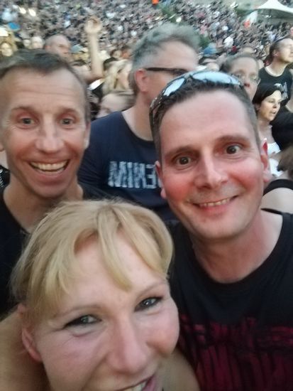 Spaß beim Konzertbesuch in der Berliner Waldbühne