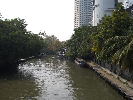Wir haben die Backwaters in Bangkok gefunden