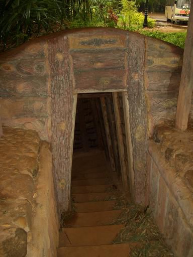 Eingang zu den Tunnels