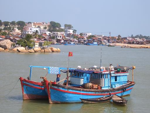 Bucht bei der Ha Ra-Bruecke