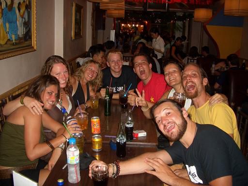 Neujahrsfeier
v.l.n.r, Emma, Helen, Louise, Marco, Thoemi, Carina, Michael und Richard
