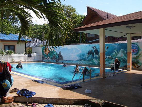Pool im Buddha View - erster Tauchgang im Pool