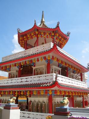Gebaeude im Kek Lok Si Tempel