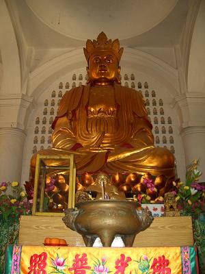 Buddha im Kek Lok Si Tempel