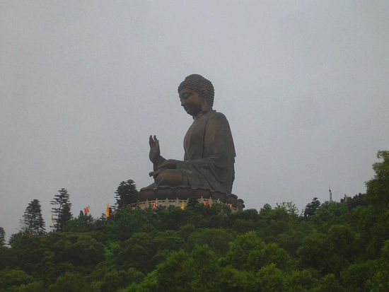 Tian Tan Buddha