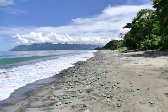 Blue Stone Beach bei Ende