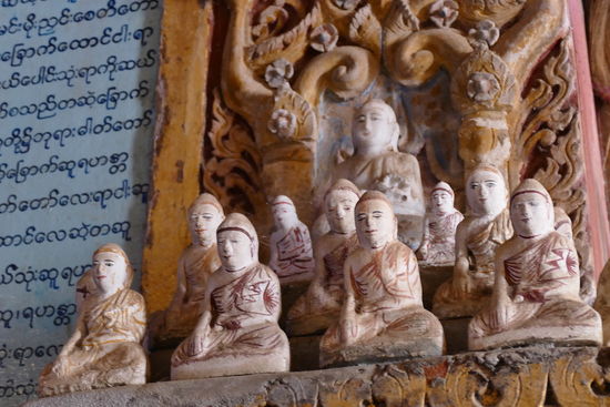 Mindestens eine halbe Million Buddhas soll dieser Tempel beherbergen... wir haben sie nicht gezählt...