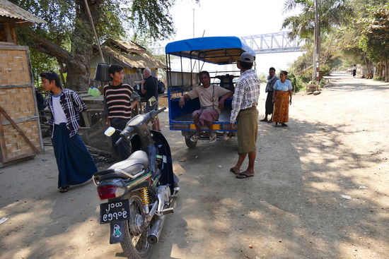 Hier soll der Bootsanleger für die Boote nach Bagan sein?