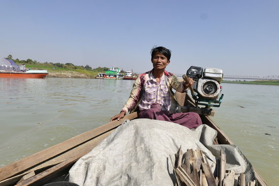 3 Stunden tuckern wir entspannt auf dem Irrawaddy River von Pakokku nach Bagan