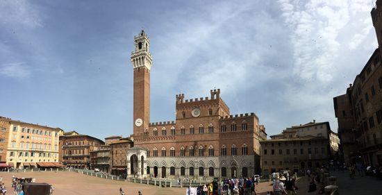 Palazzo Pubblico mit dem Torre del Mangia