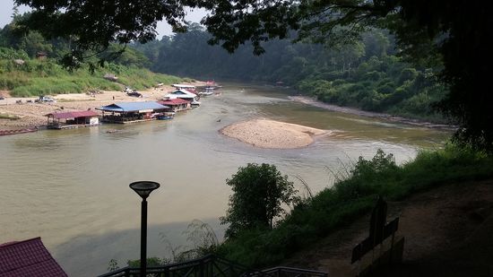 Fluss in Kuala Tahan