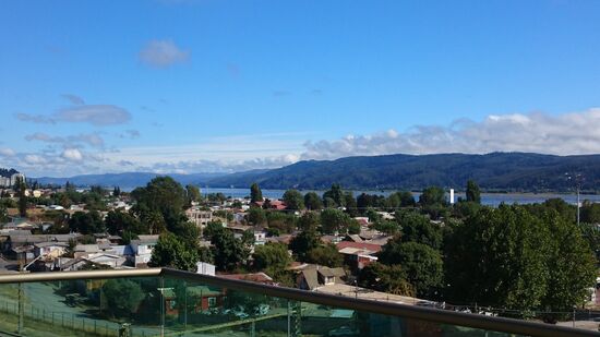Blick vom Appartementhaus auf den Rio Bio Bio,  der bei Concepción in den Pazifik  mündet.