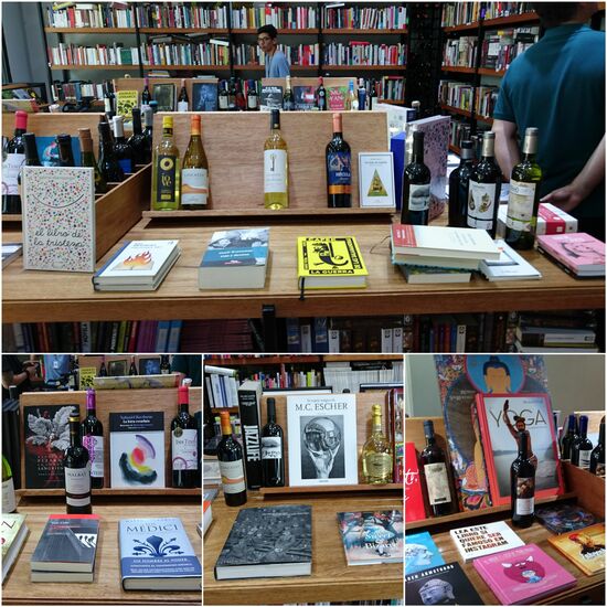 Bücher und Wein. In Chile habe ich vergebens Buchhandlungen gesucht. Dafür gibt es in Lima umso mehr.