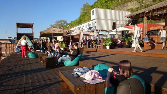 In Strandbars wird abends gechillt....mit Wasserpfeife