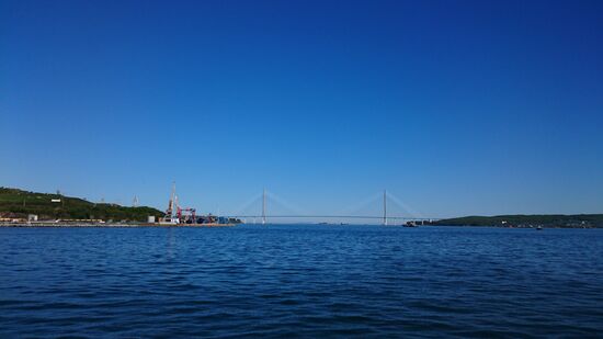 Die Wladiwostoker sind stolz auf ihre Brücken. Diese verbindet Russki Iland mit dem Festland und die andere geht über die goldene Bucht.