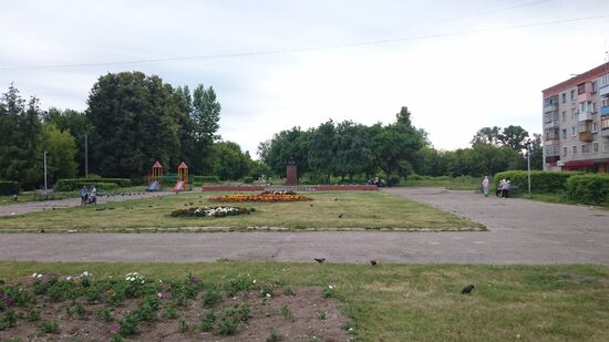 Волжск  - Hier bin ich im normalen Leben angekommen. Vom Glanz der renovierten Großstädte ist  nichts zu spüren,  eher der Charme der Sowjetzeit