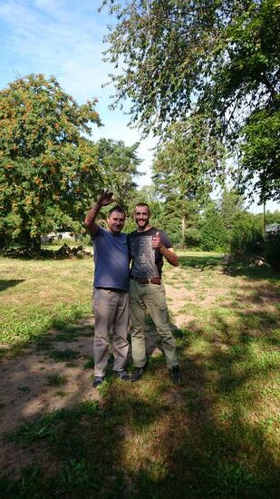 Ukrainer nach einer durchgefeierten Nacht.