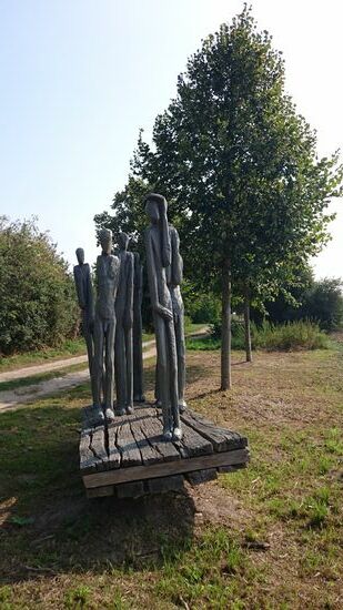 Skulptur am Wegesrand nördlich von Wismar