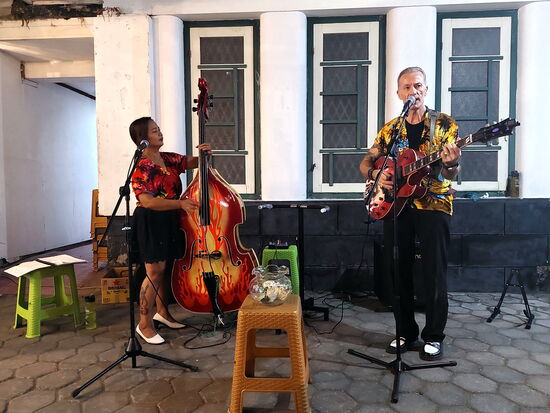 Live-Musik mit "Blend-IT"