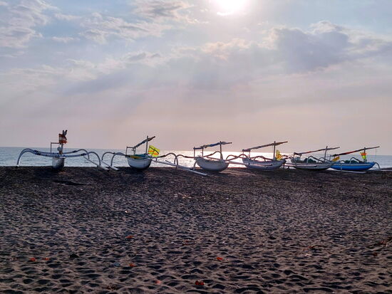 Fischerboote am Strand