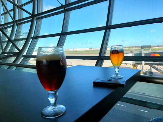 Letztes Bier am Flughafen Brüssel