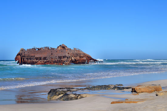 Rosthaufen am Strand - das Wrack der "Cabo Santa Maria"