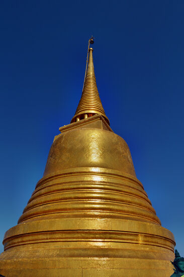 Goldene Chedi des Wat Saket