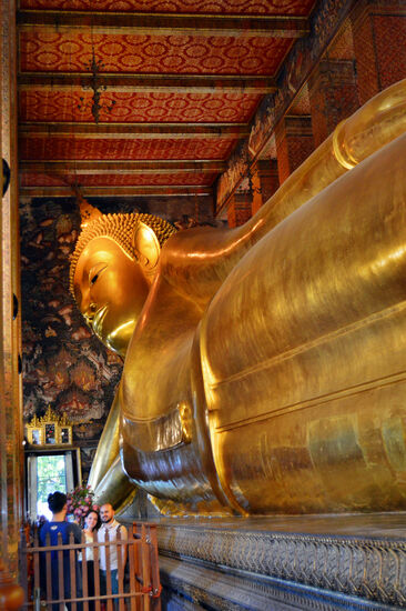 Statue des liegenden Buddha im Wat Pho