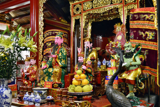 Im Jadeberg-Tempel in Hanoi