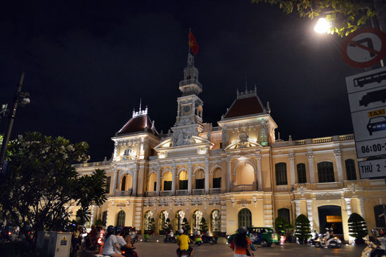 Das historische Rathaus von Ho Chi Minh City ist heute Sitz des Volkskomitees.