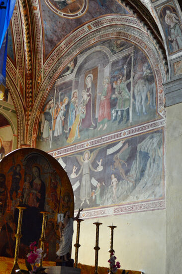 Fresken im Altarraum der Kirche San Michele Arcangelo in Paganico